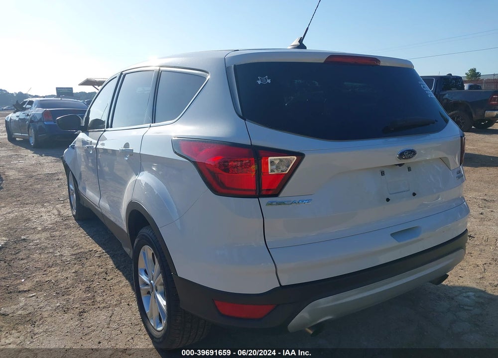 2019 FORD ESCAPE SE VIN: 1FMCU0GD8KUB34546