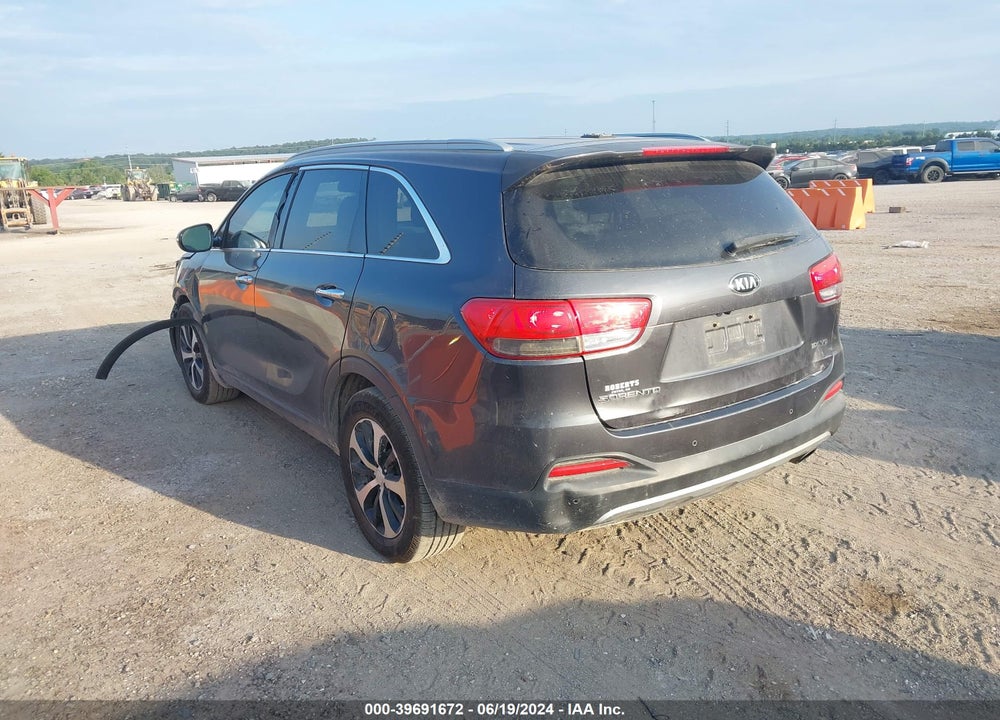 2016 KIA SORENTO 3.3L EX VIN: 5XYPH4A58GG008148