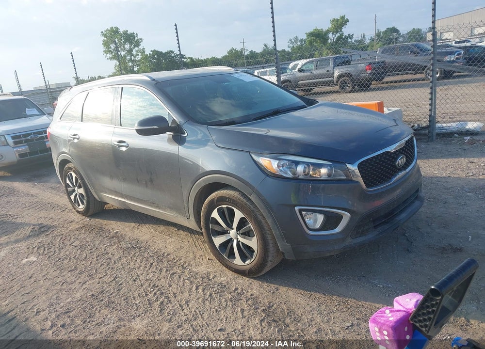 2016 KIA SORENTO 3.3L EX VIN: 5XYPH4A58GG008148