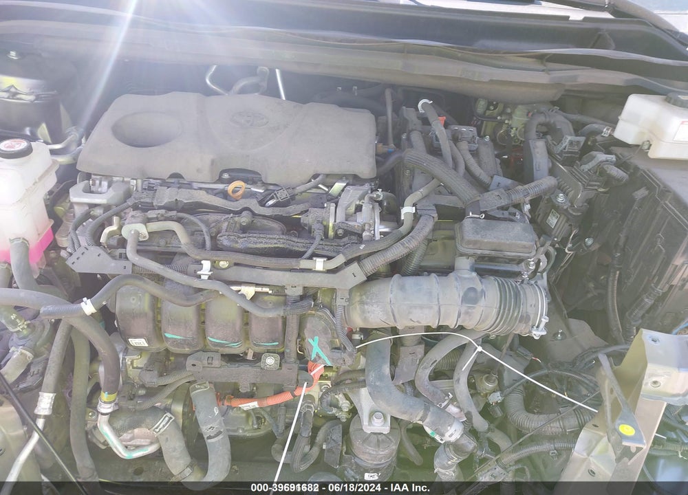 2021 TOYOTA SIENNA XLE VIN: 5TDYRKEC1MS065157