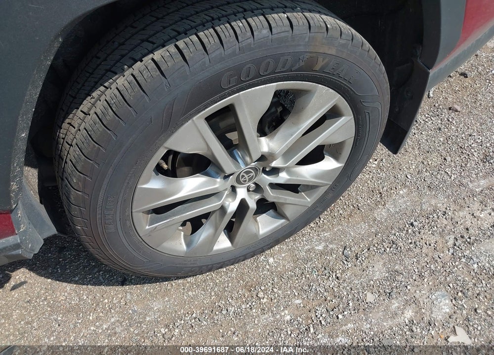 2021 TOYOTA RAV4 XLE PREMIUM VIN: 2T3A1RFV2MW170192