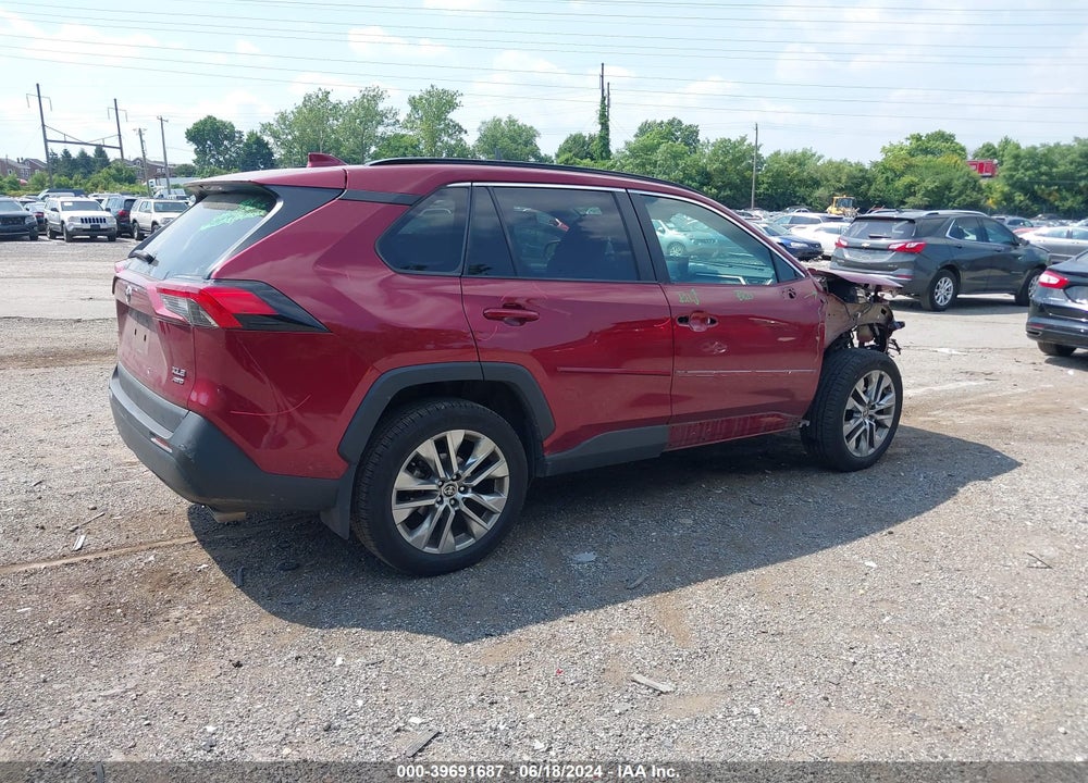 2021 TOYOTA RAV4 XLE PREMIUM VIN: 2T3A1RFV2MW170192
