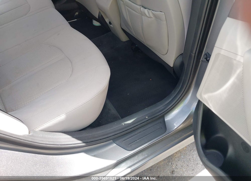 2018 HYUNDAI SONATA SEL VIN: 5NPE34AF5JH678514
