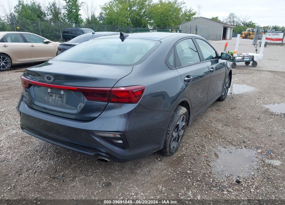 2019 KIA FORTE LXS VIN: 3KPF24AD1KE005845