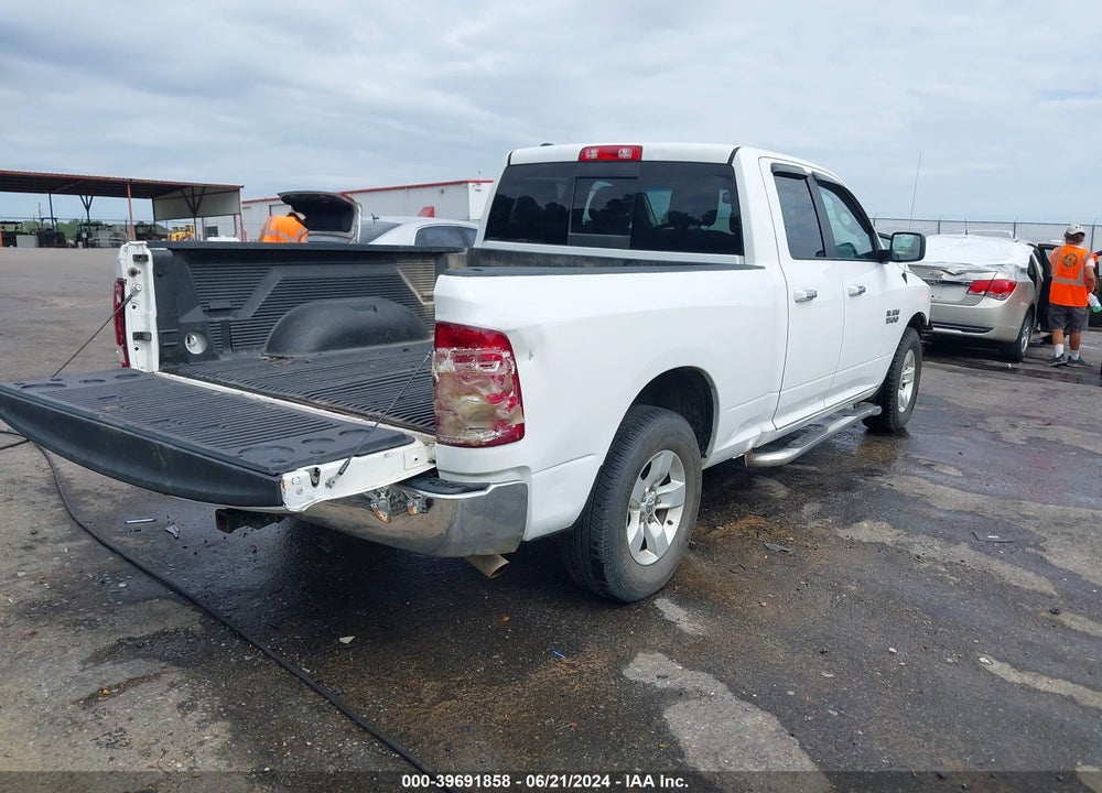 2016 RAM 1500 SLT VIN: 1C6RR6GG3GS299492