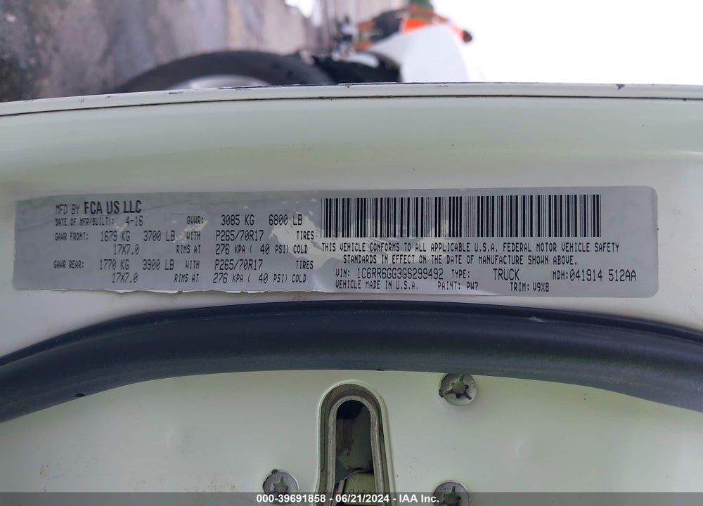 2016 RAM 1500 SLT VIN: 1C6RR6GG3GS299492