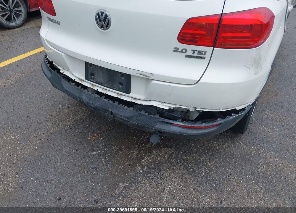 2012 VOLKSWAGEN TIGUAN SE VIN: WVGBV7AX7CW585350