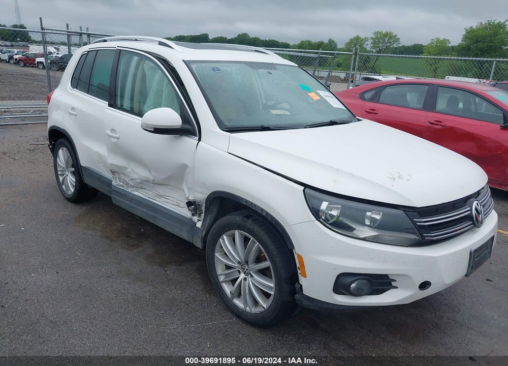 2012 VOLKSWAGEN TIGUAN SE VIN: WVGBV7AX7CW585350