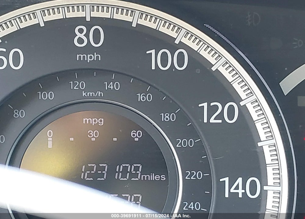 2013 HONDA ACCORD LX VIN: 1HGCR2E38DA056089