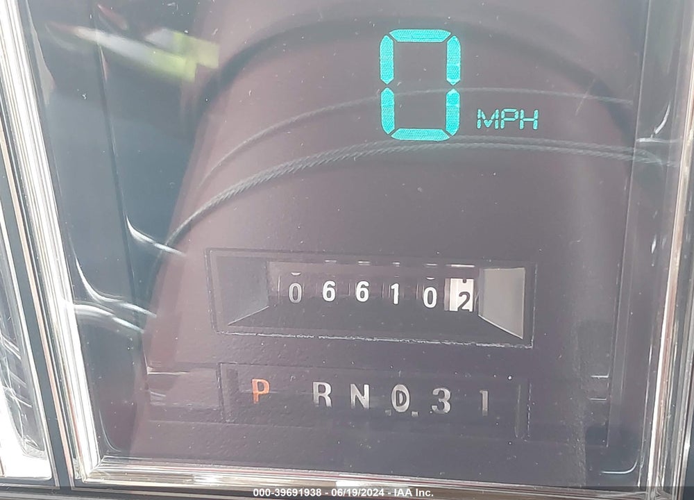 1982 LINCOLN MARK VI VIN: 1MRBP95F0CY646972