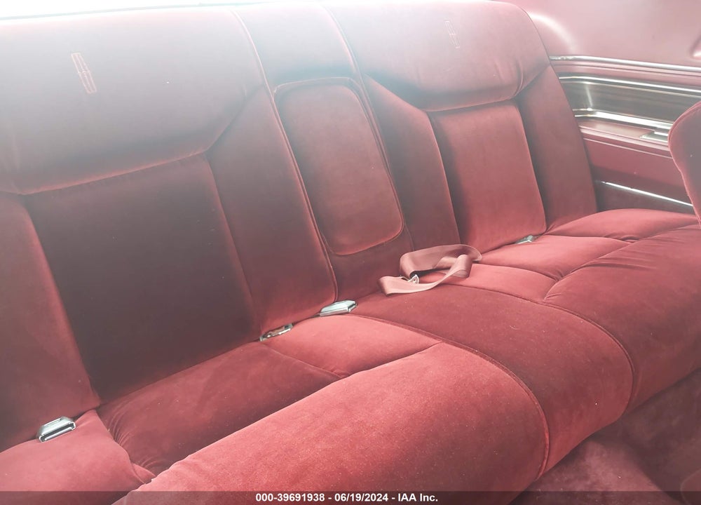 1982 LINCOLN MARK VI VIN: 1MRBP95F0CY646972