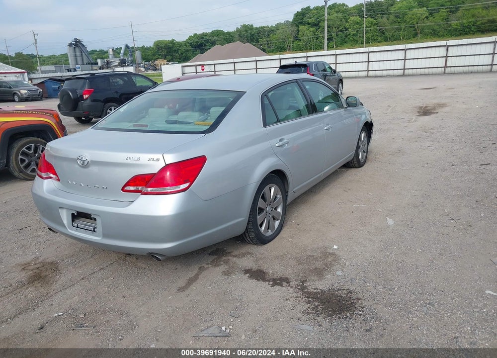 2005 TOYOTA AVALON XLS VIN: 4T1BK36B05U019561