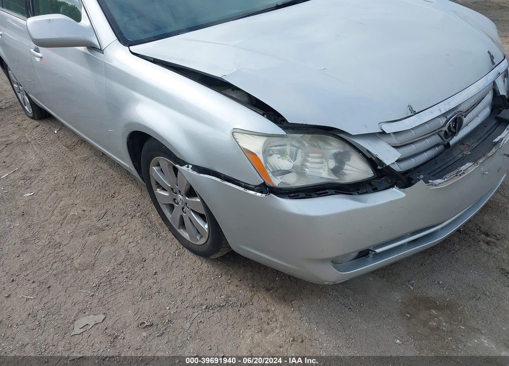 2005 TOYOTA AVALON XLS VIN: 4T1BK36B05U019561