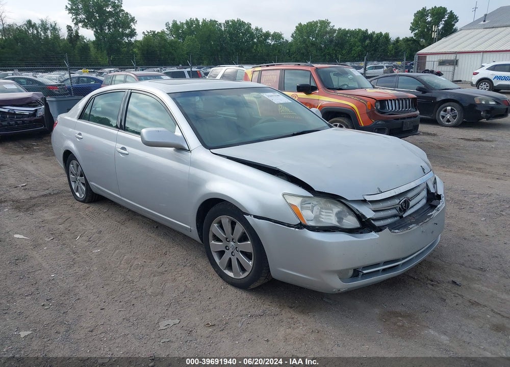 2005 TOYOTA AVALON XLS VIN: 4T1BK36B05U019561