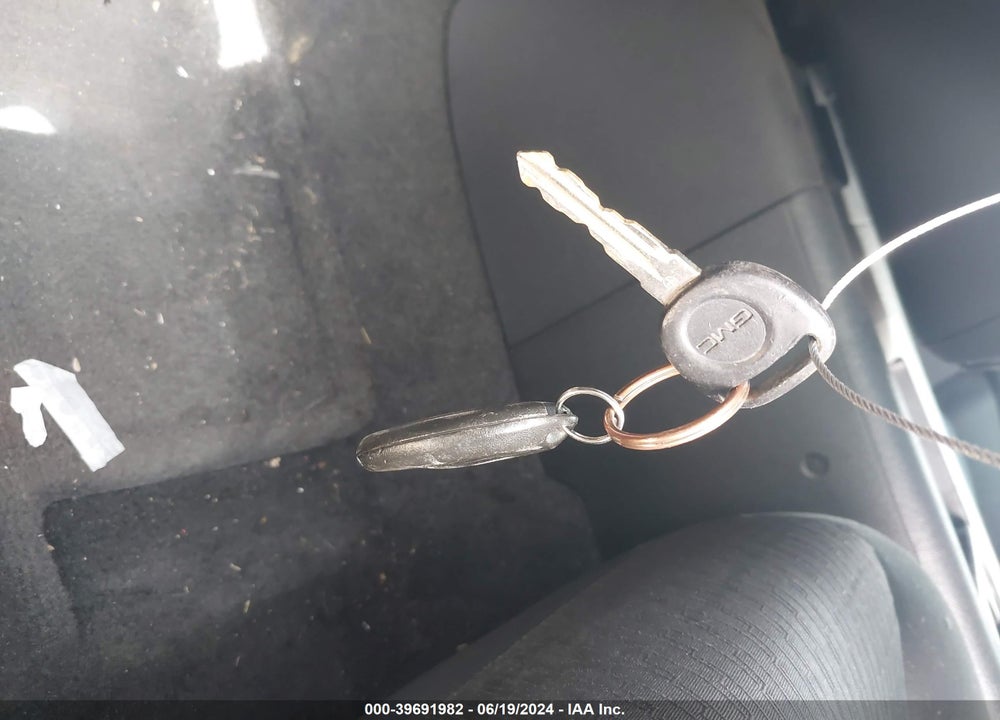 2010 GMC YUKON SLE VIN: 1GKUCAE09AR292322