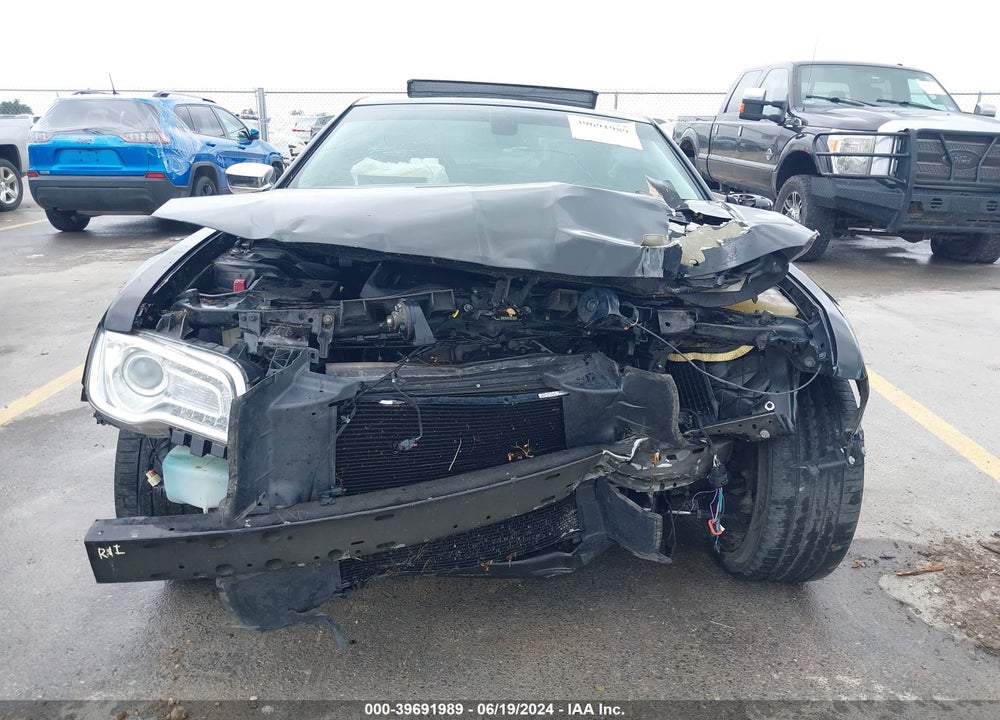2019 CHRYSLER 300 LIMITED VIN: 2C3CCAEG3KH594814