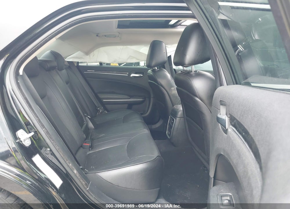 2019 CHRYSLER 300 LIMITED VIN: 2C3CCAEG3KH594814