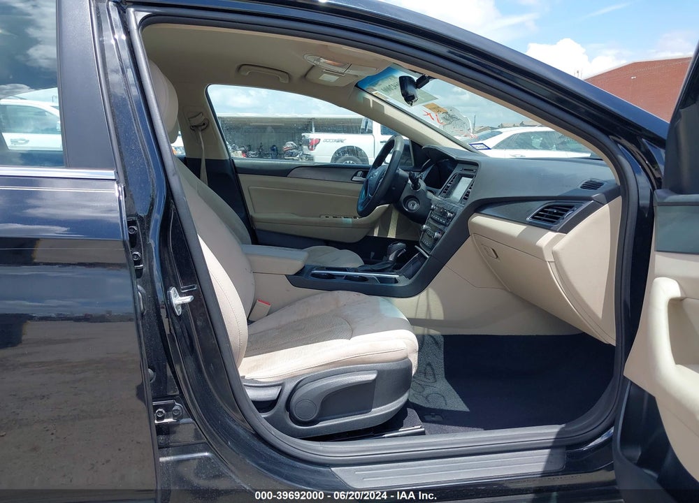 2016 HYUNDAI SONATA SPORT VIN: 5NPE34AF1GH402694