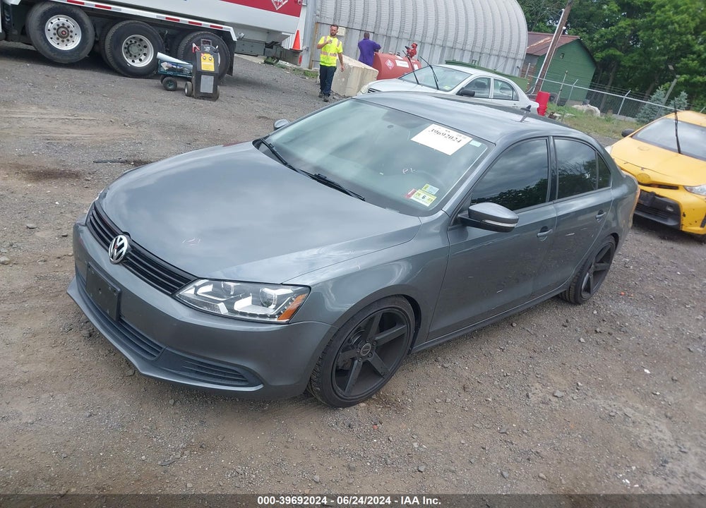 2014 VOLKSWAGEN JETTA 1.8T SE VIN: 3VWD17AJ7EM265871