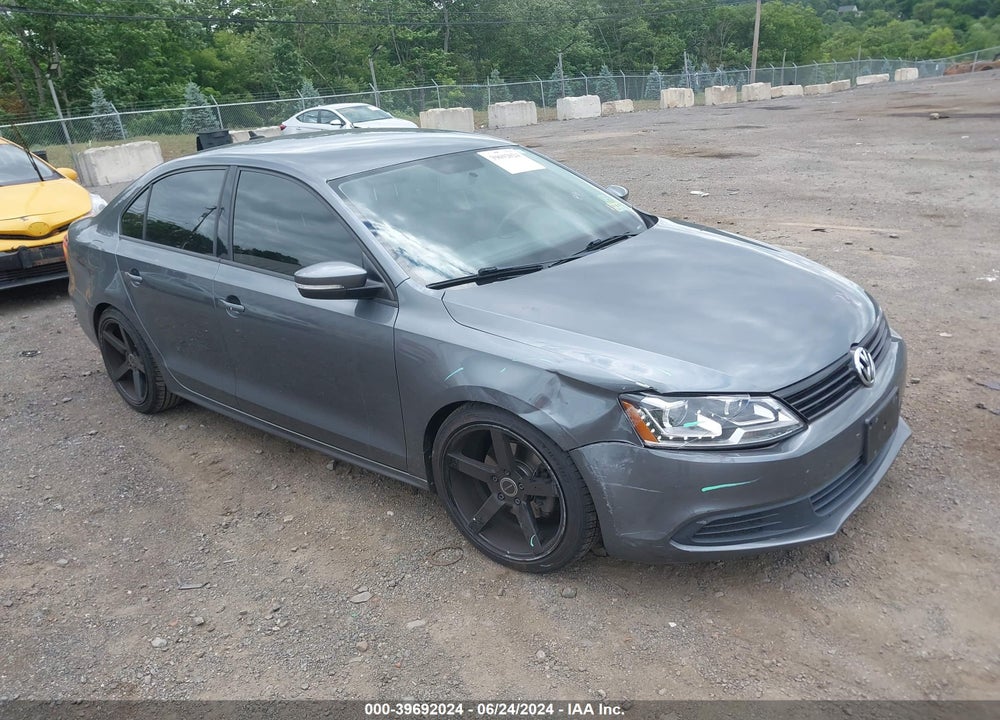 2014 VOLKSWAGEN JETTA 1.8T SE VIN: 3VWD17AJ7EM265871