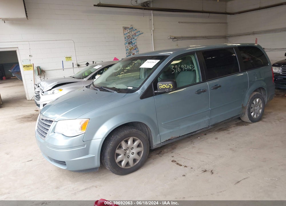 2008 CHRYSLER TOWN & COUNTRY LX VIN: 2A8HR44H98R820779