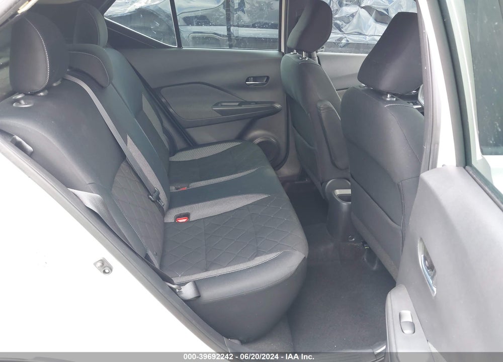 2018 NISSAN KICKS SV VIN: 3N1CP5CU7JL531840