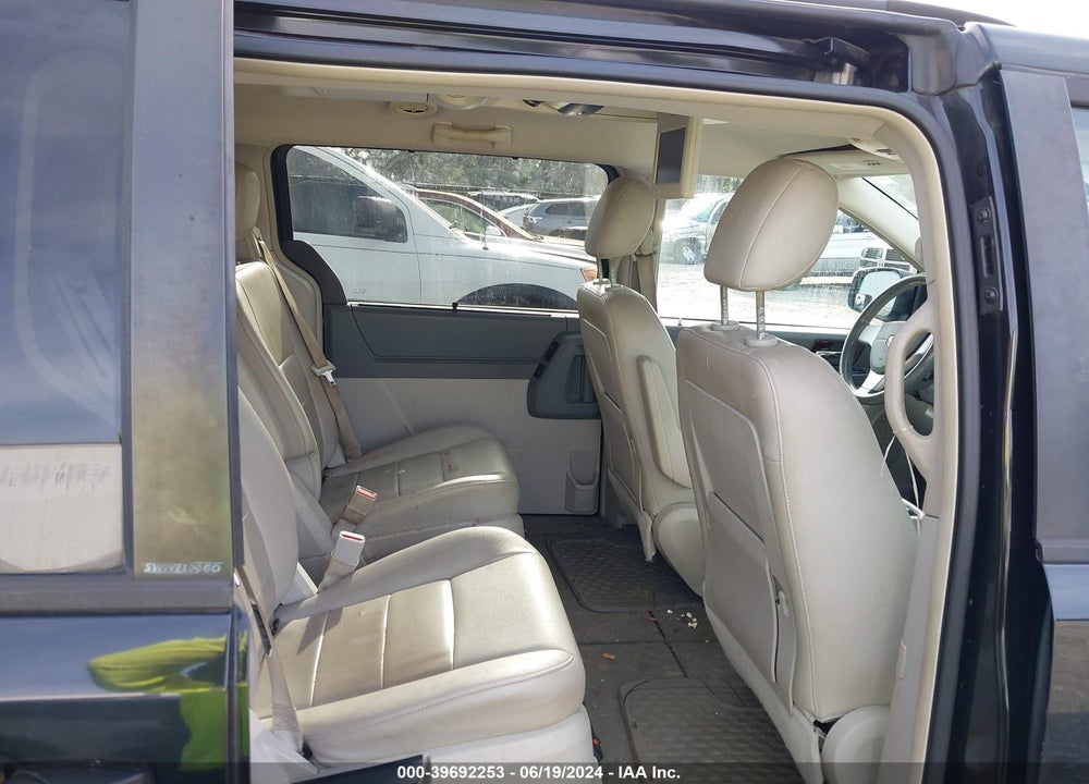 2008 DODGE GRAND CARAVAN SXT VIN: 2D8HN54X08R822583