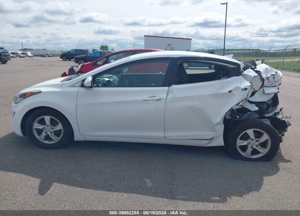 2015 HYUNDAI ELANTRA SE VIN: 5NPDH4AE8FH594795