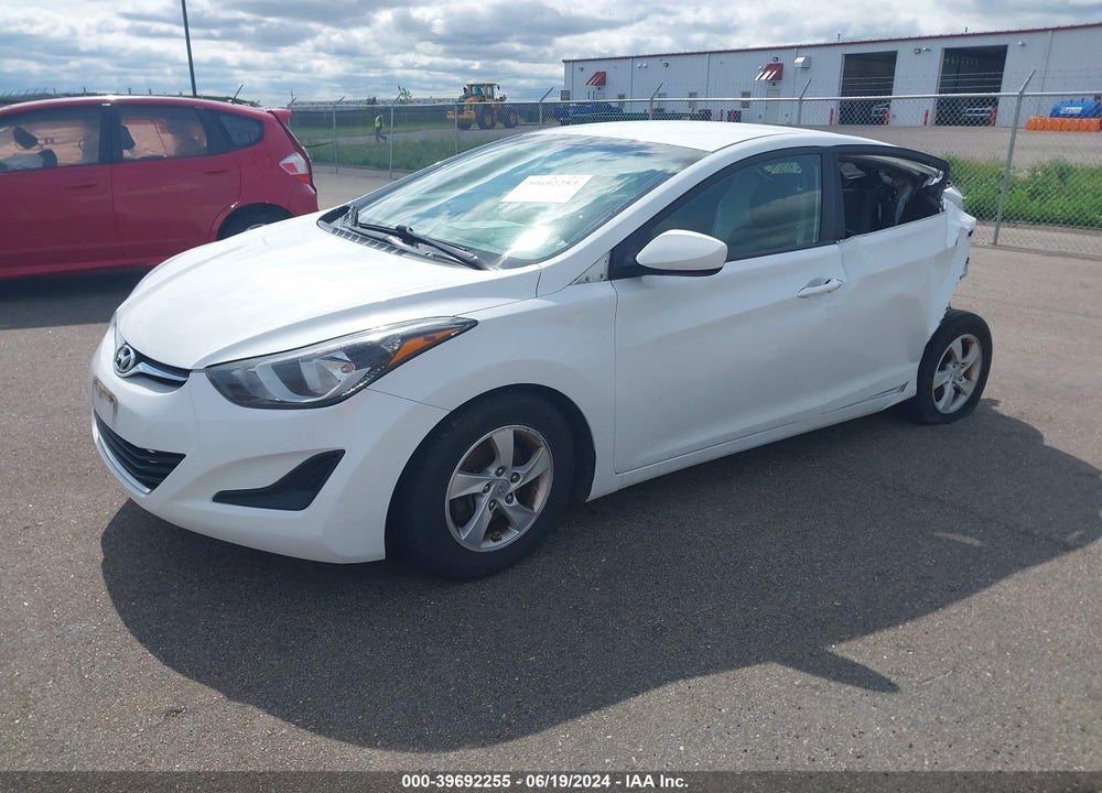 2015 HYUNDAI ELANTRA SE VIN: 5NPDH4AE8FH594795