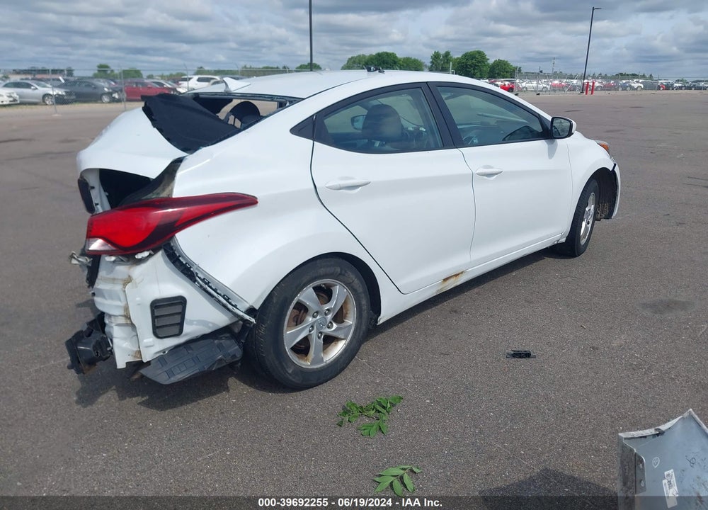 2015 HYUNDAI ELANTRA SE VIN: 5NPDH4AE8FH594795