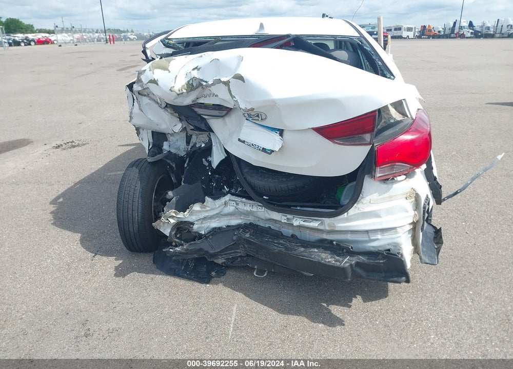 2015 HYUNDAI ELANTRA SE VIN: 5NPDH4AE8FH594795
