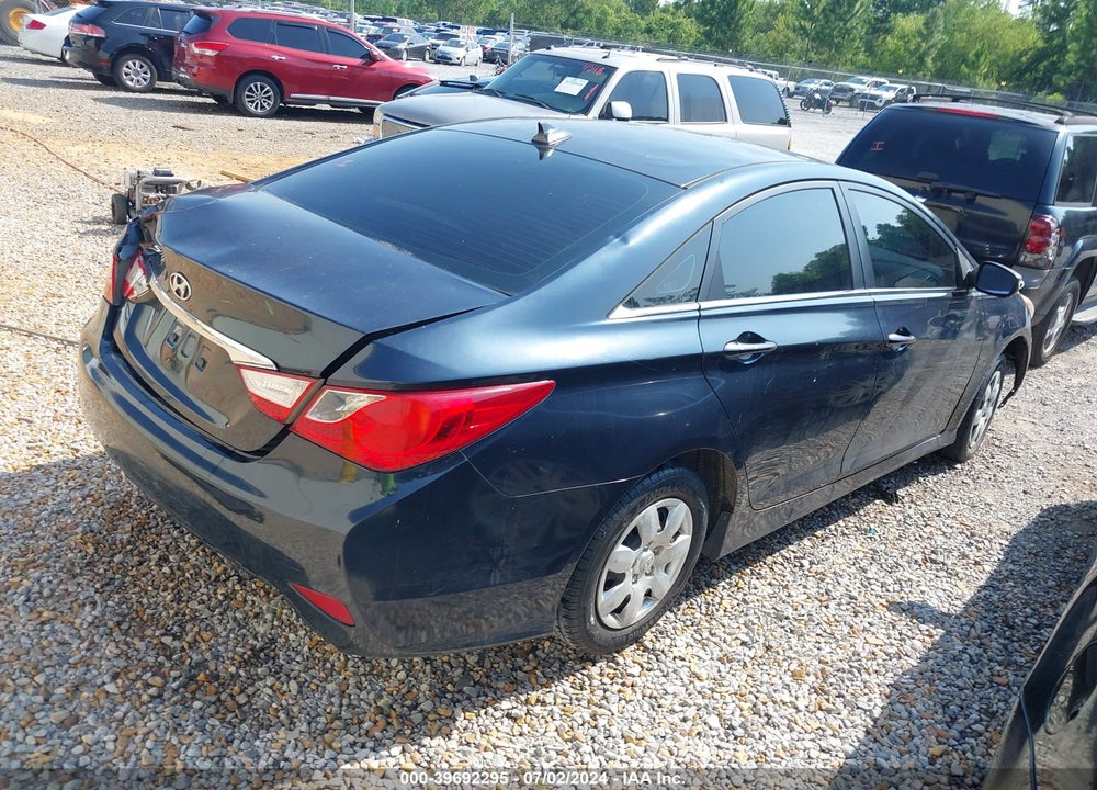 2014 HYUNDAI SONATA GLS VIN: 5NPEB4AC4EH913564