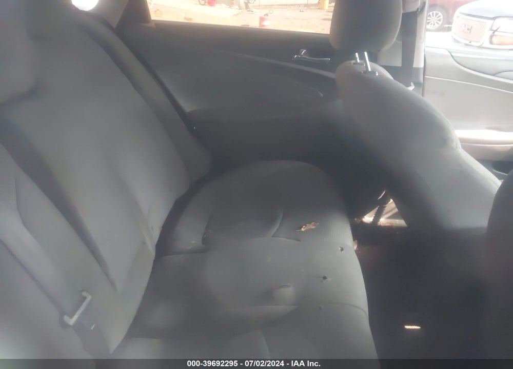2014 HYUNDAI SONATA GLS VIN: 5NPEB4AC4EH913564