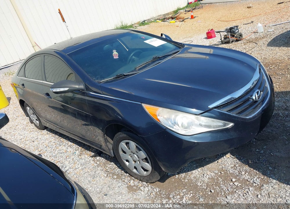 2014 HYUNDAI SONATA GLS VIN: 5NPEB4AC4EH913564