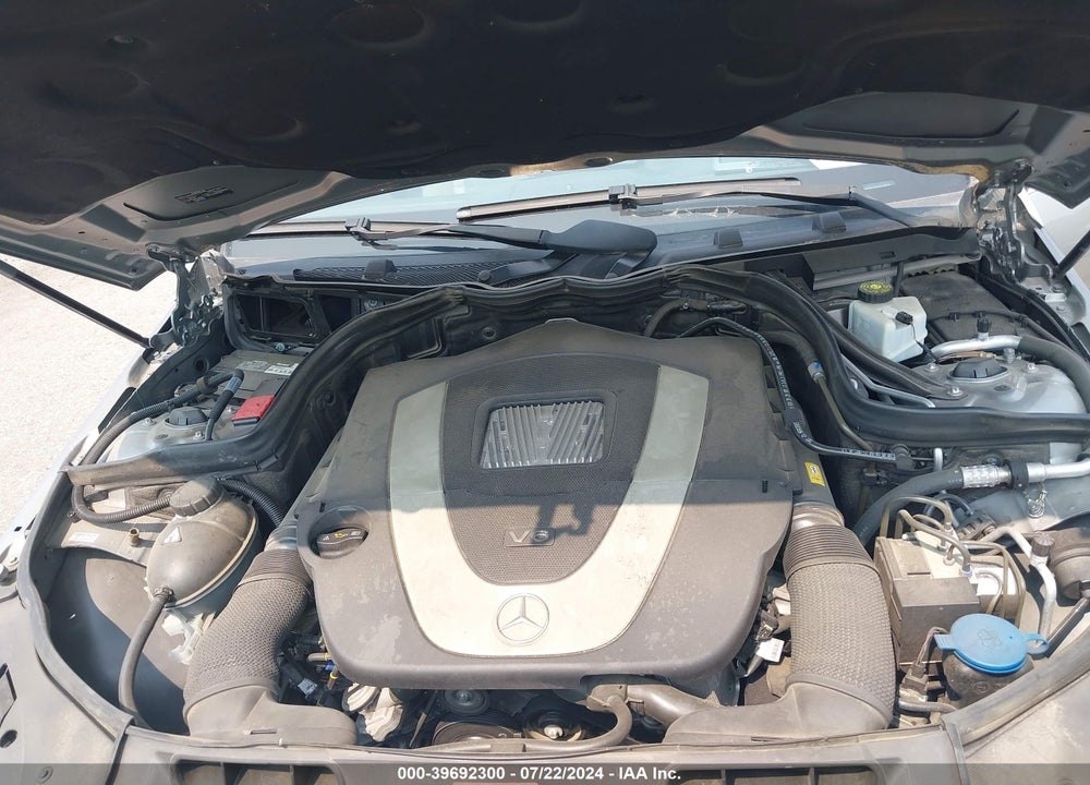 2010 MERCEDES-BENZ C 300 LUXURY/SPORT VIN: WDDGF5EB7AR108834