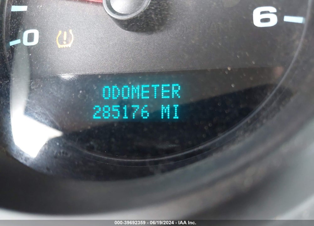 2008 GMC SIERRA 1500 VIN: 1GTEC14C88Z215933
