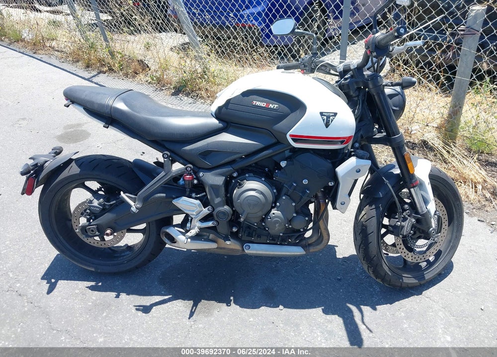 2022 TRIUMPH MOTORCYCLE TRIDENT 660 VIN: SMTL10UL7NTAZ6024