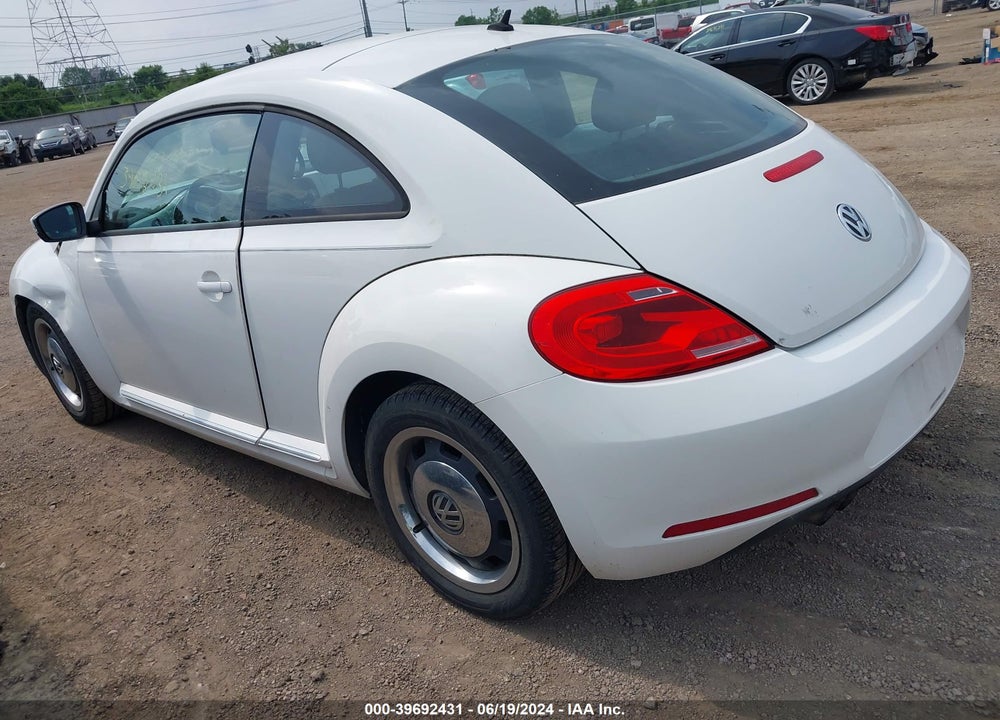 2012 VOLKSWAGEN BEETLE 2.5L VIN: 3VWJP7AT2CM607291