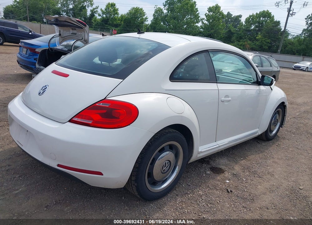 2012 VOLKSWAGEN BEETLE 2.5L VIN: 3VWJP7AT2CM607291