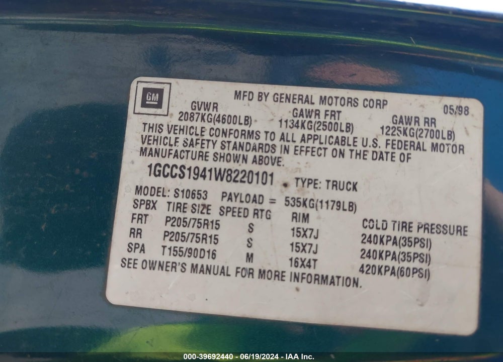 1998 CHEVROLET S-10 LS FLEETSIDE VIN: 1GCCS1941W8220101