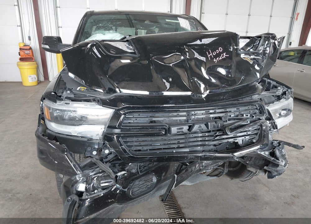 2022 RAM 1500 LAIE  4X4 5'7 BOX VIN: 1C6SRFJM4NN415102