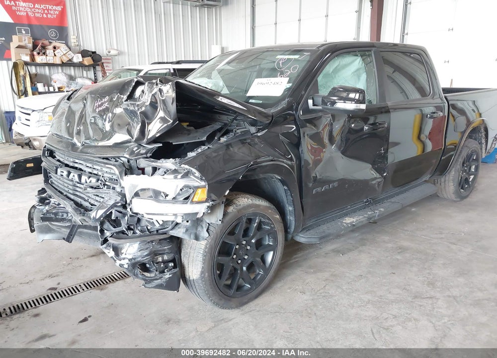 2022 RAM 1500 LAIE  4X4 5'7 BOX VIN: 1C6SRFJM4NN415102