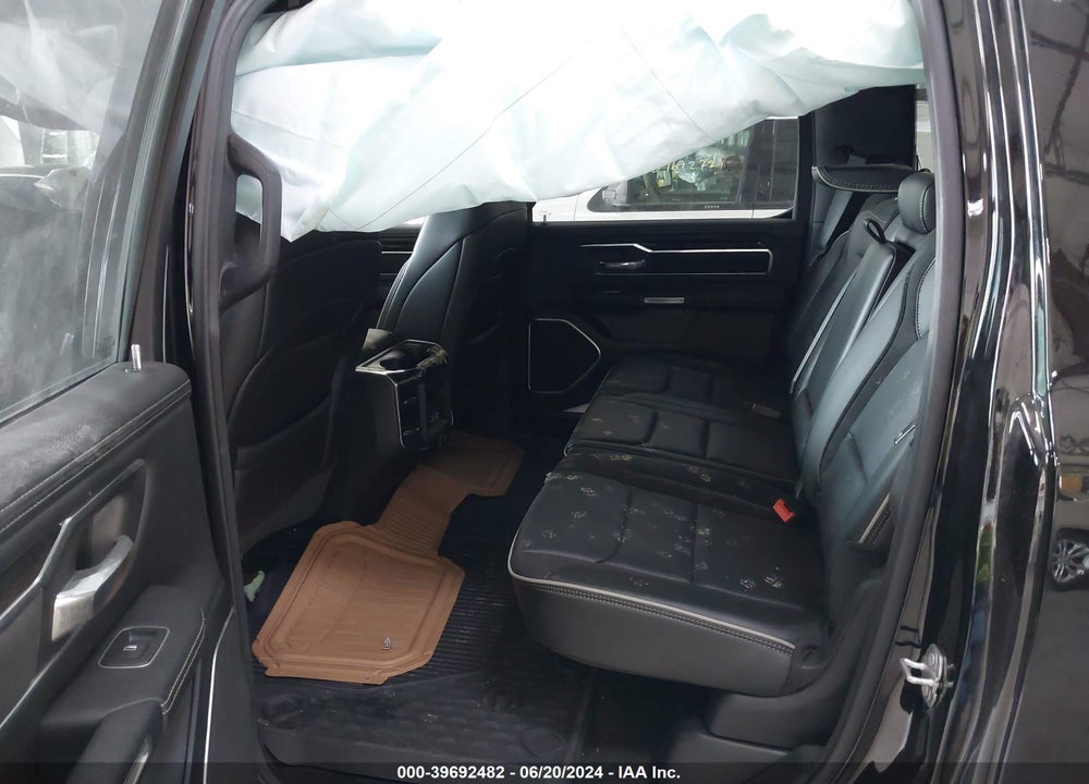 2022 RAM 1500 LAIE  4X4 5'7 BOX VIN: 1C6SRFJM4NN415102