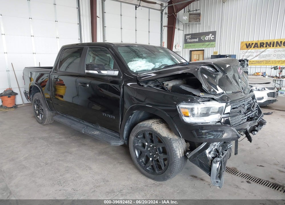 2022 RAM 1500 LAIE  4X4 5'7 BOX VIN: 1C6SRFJM4NN415102
