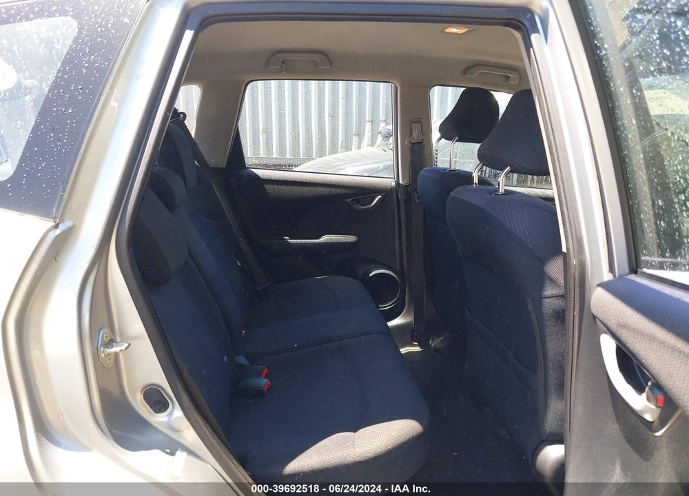 2013 HONDA FIT SPORT VIN: JHMGE8H50DC040502