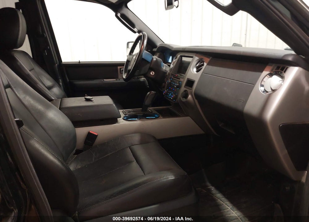 2016 FORD EXPEDITION XLT VIN: 1FMJU1JT0GEF15712