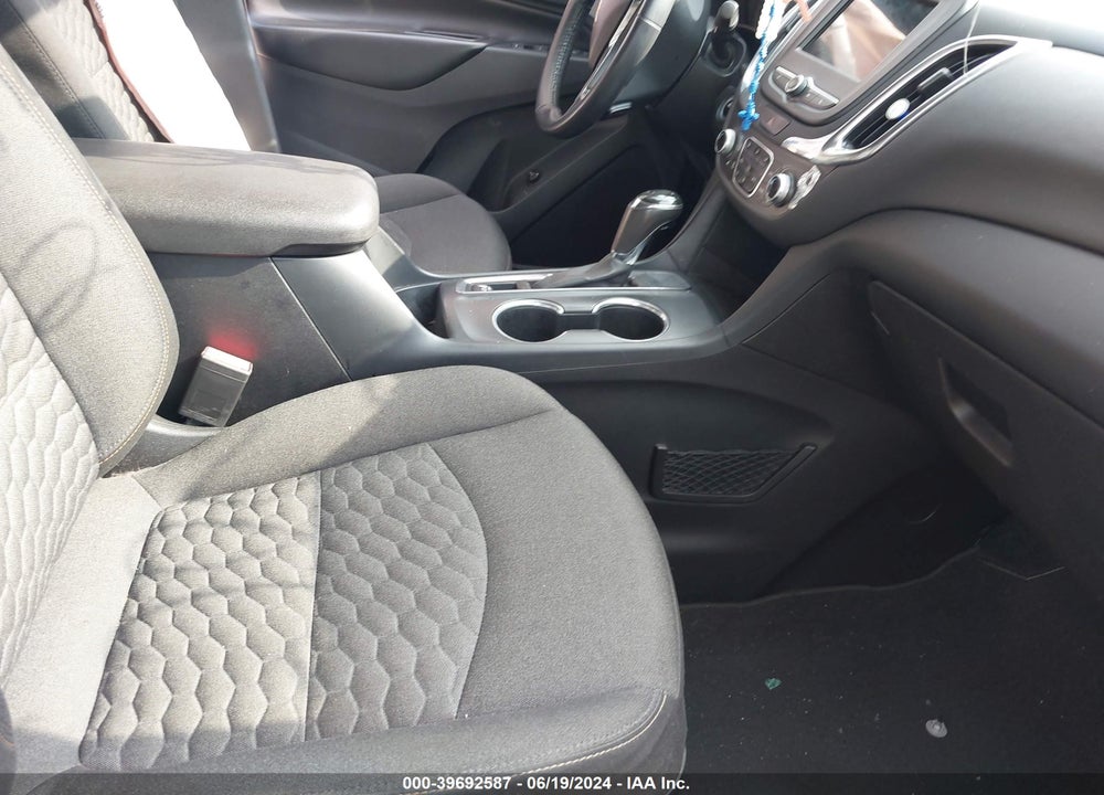 2019 CHEVROLET EQUINOX LT VIN: 3GNAXKEV9KS502850
