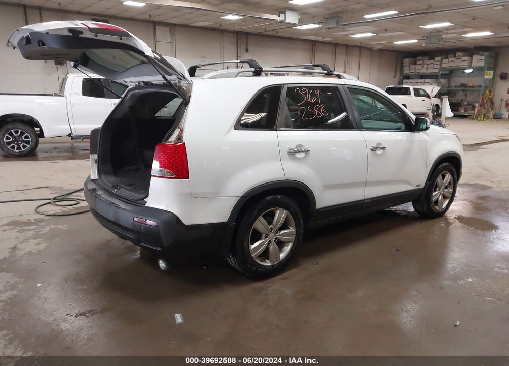2013 KIA SORENTO EX V6 VIN: 5XYKUDA24DG365785
