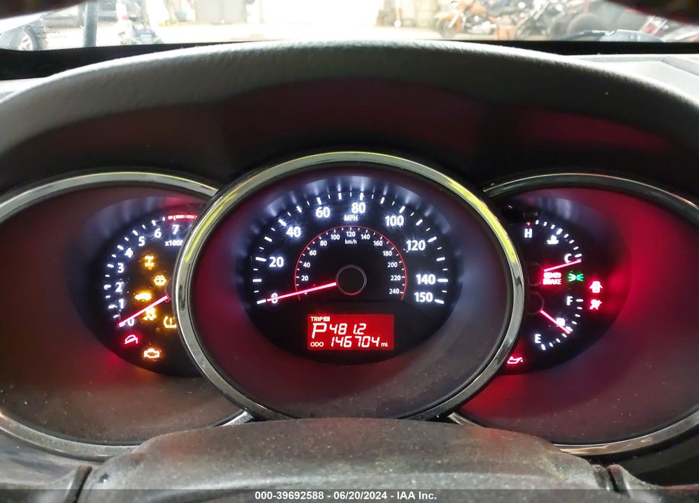 2013 KIA SORENTO EX V6 VIN: 5XYKUDA24DG365785