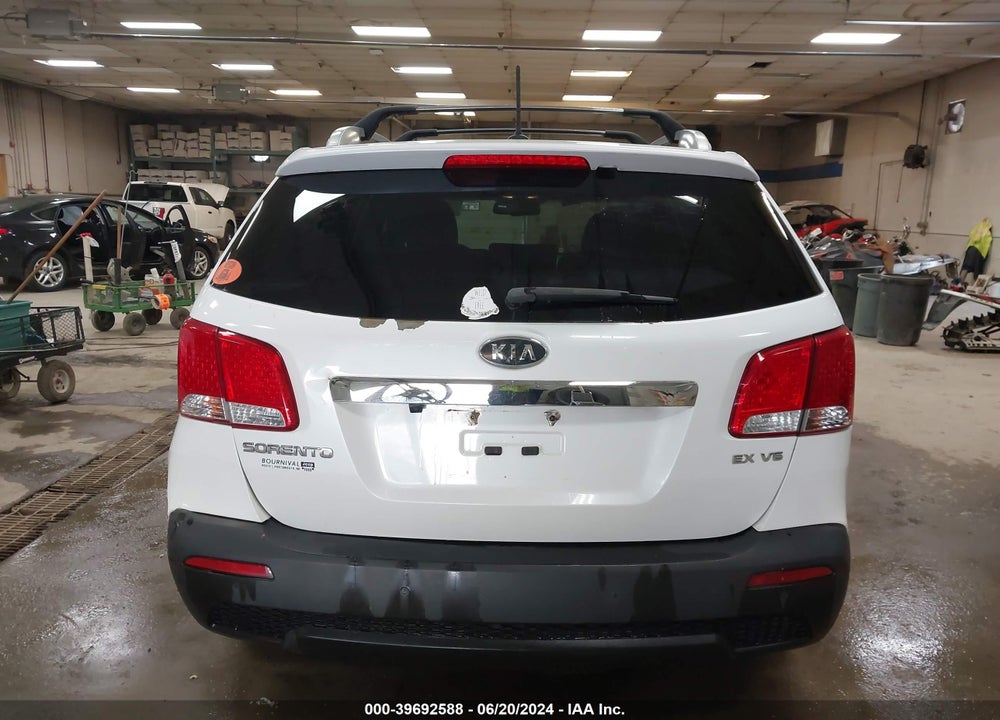 2013 KIA SORENTO EX V6 VIN: 5XYKUDA24DG365785